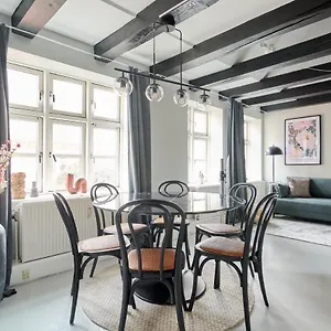 Apartment Unique 2 Bedroom Duplex W Exposed Beams In Cph Dänemark