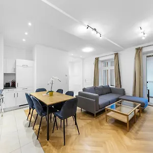  Apartment Chic Residences #king #brand New# Österreich
